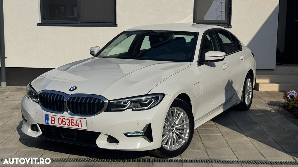 BMW Seria 3 330e Aut. Luxury Line - 5