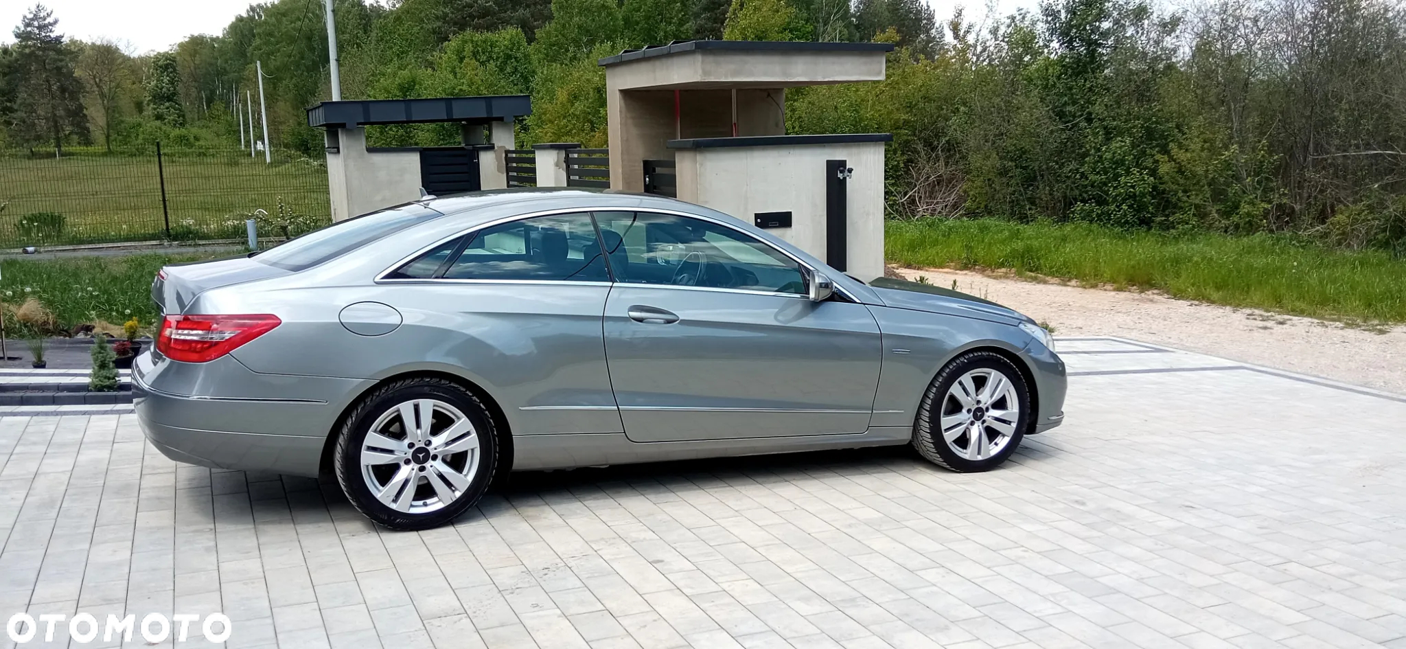 Mercedes-Benz Klasa E 250 CGI BlueEffICIENCY - 12