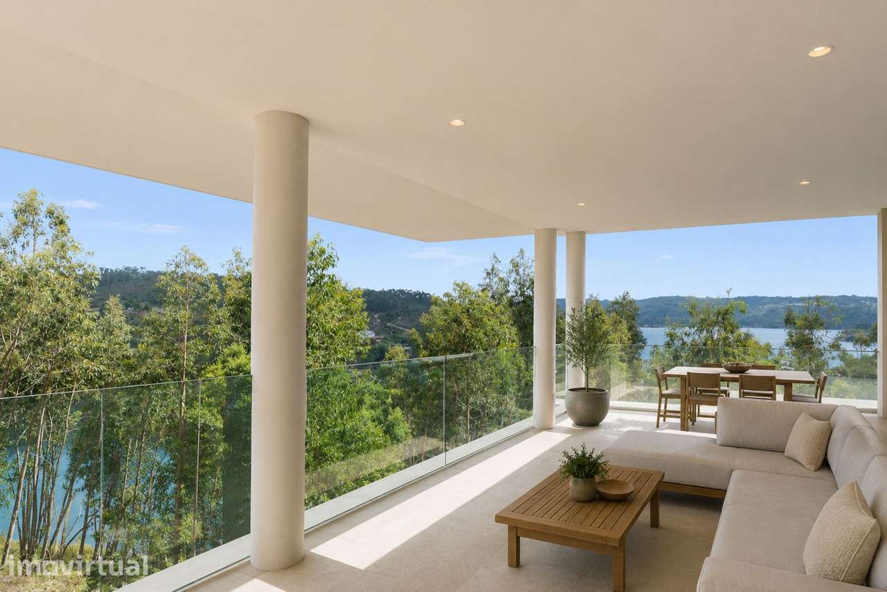 Moradia Isolada T5 com piscina, Tomar - Grande imagem: 3/51