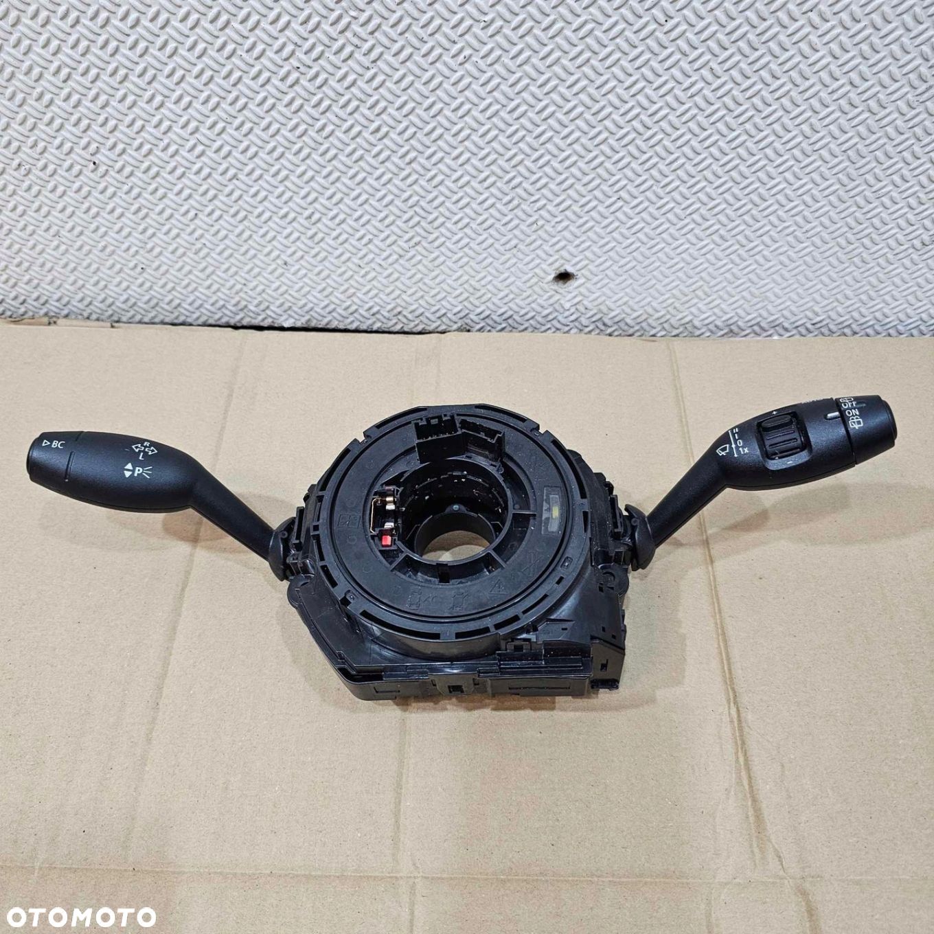 MINI F60 COUNTRYMAN II TAŚMA PAJĄK MANETKI PRZEŁĄCZNIK ZESPOLONY - 1