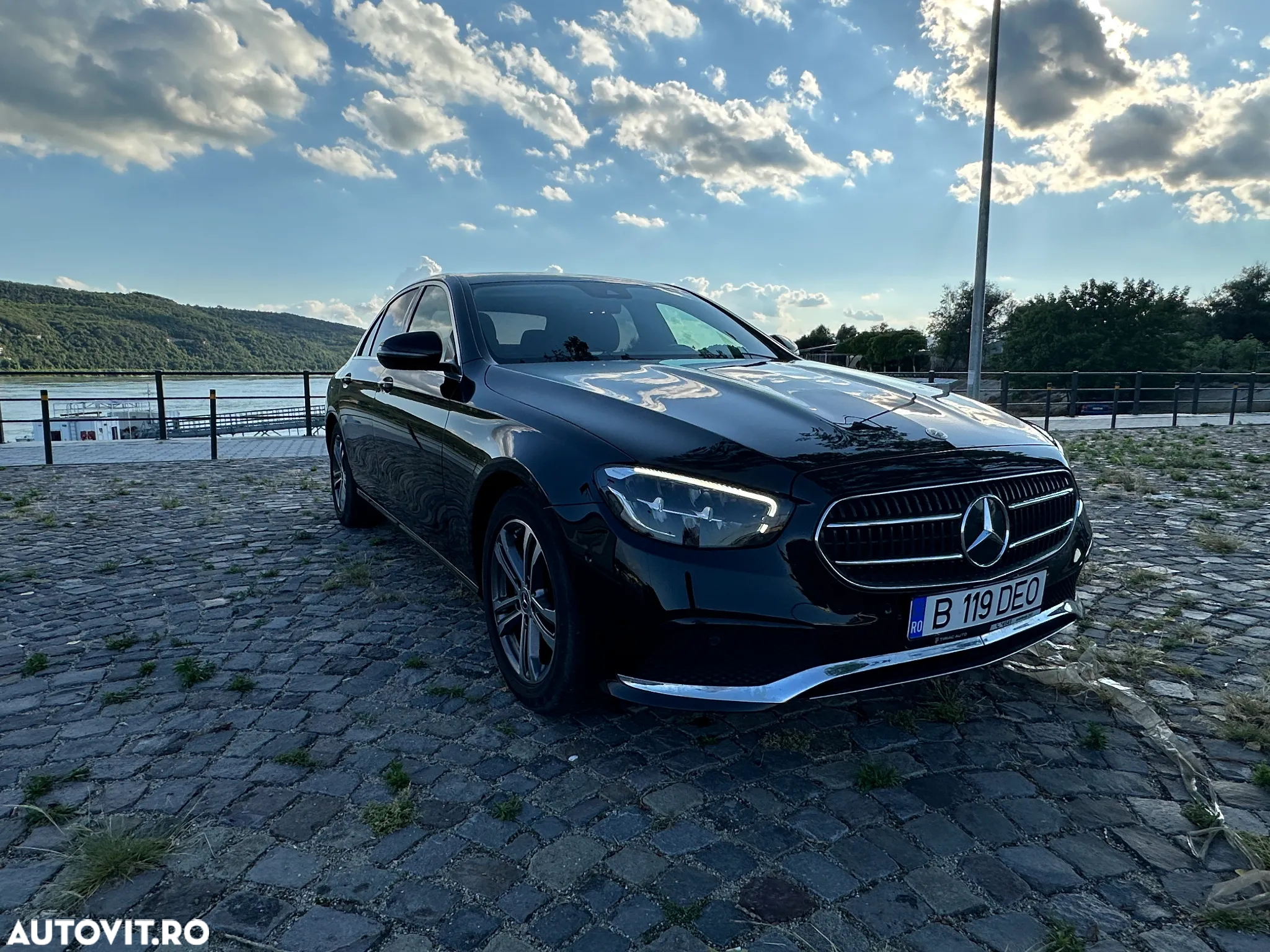 Mercedes-Benz E 220 d 4MATIC Aut. - 2