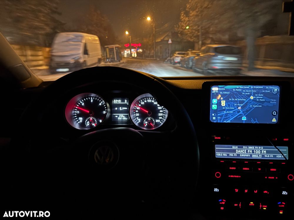 Volkswagen Jetta - 7