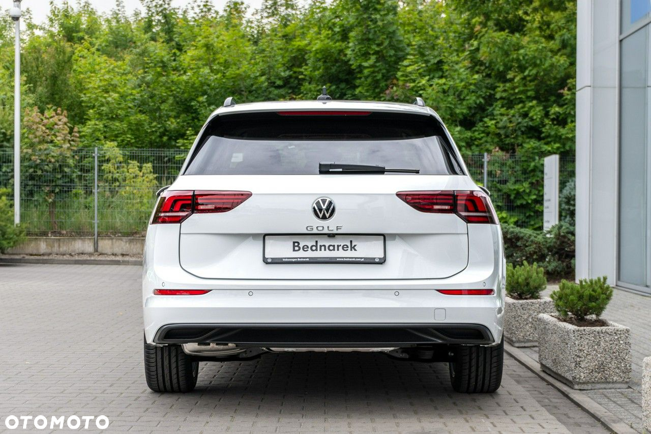 Volkswagen Golf - 11