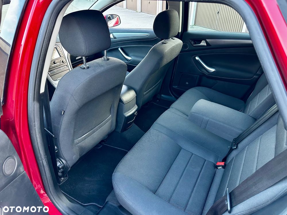 Ford Mondeo 2.0 TDCi Titanium X - 31