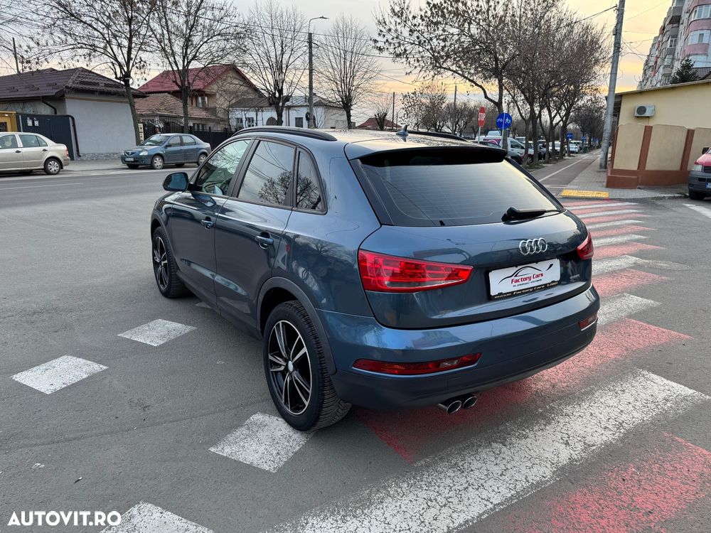 Audi Q3 2.0 TDI Quattro Stronic Design - 9
