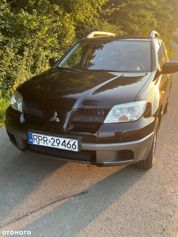 Mitsubishi Outlander 2.0 2WD Invite - 14