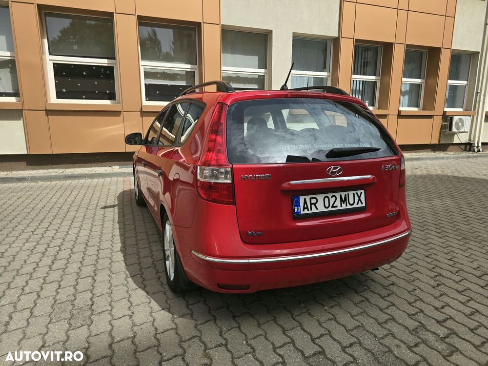 Hyundai i30 1.6 CRDI blue Classic - 4