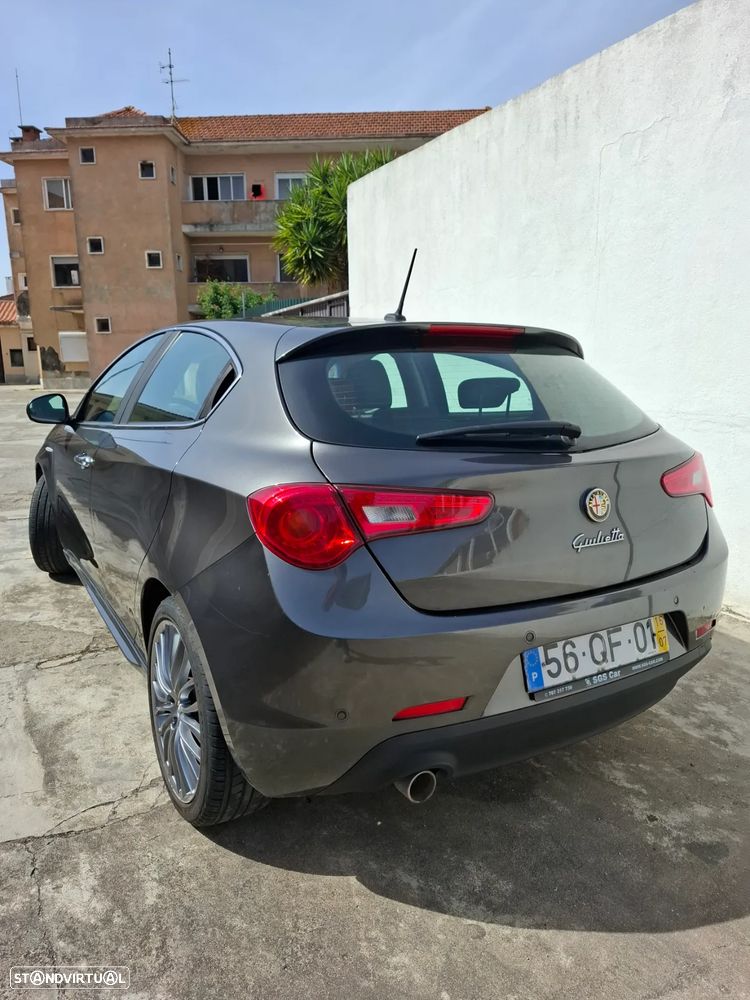 Alfa Romeo Giulietta 1.6 JTDm Exclusive 57X - 5