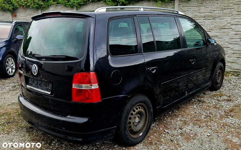 Volkswagen Touran 2.0 TDI Trendline - 3