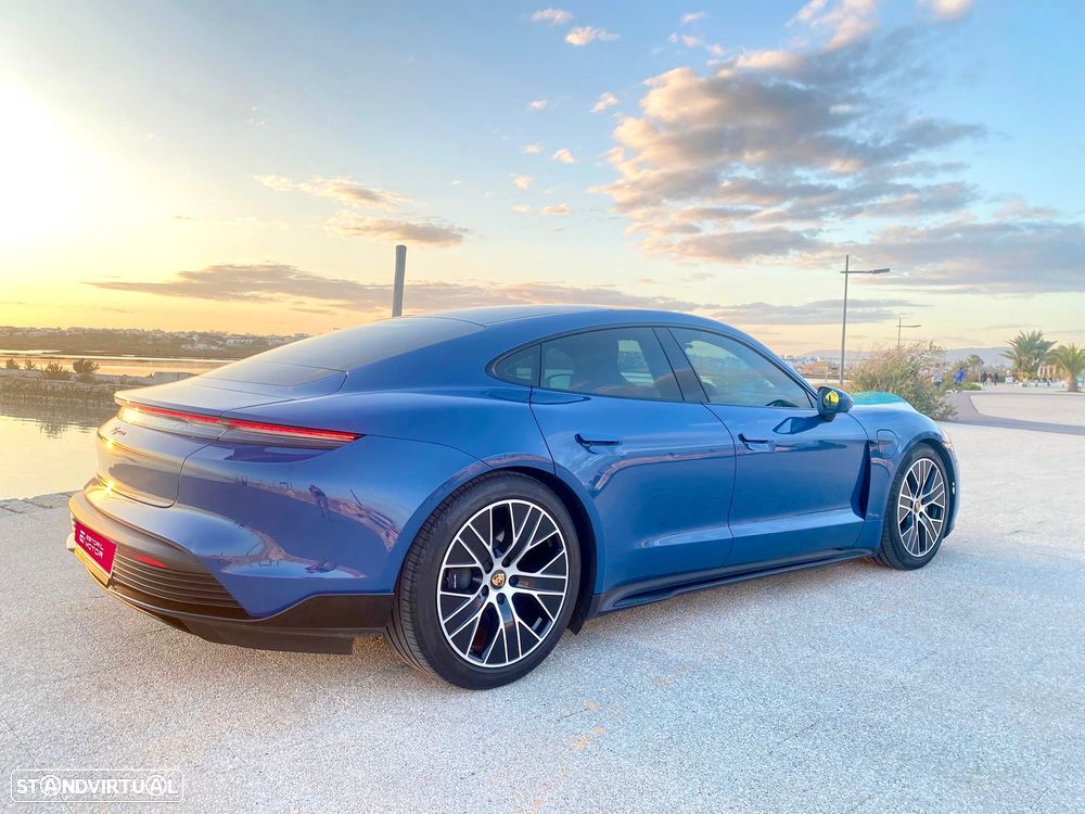 Porsche Taycan Standard - 3