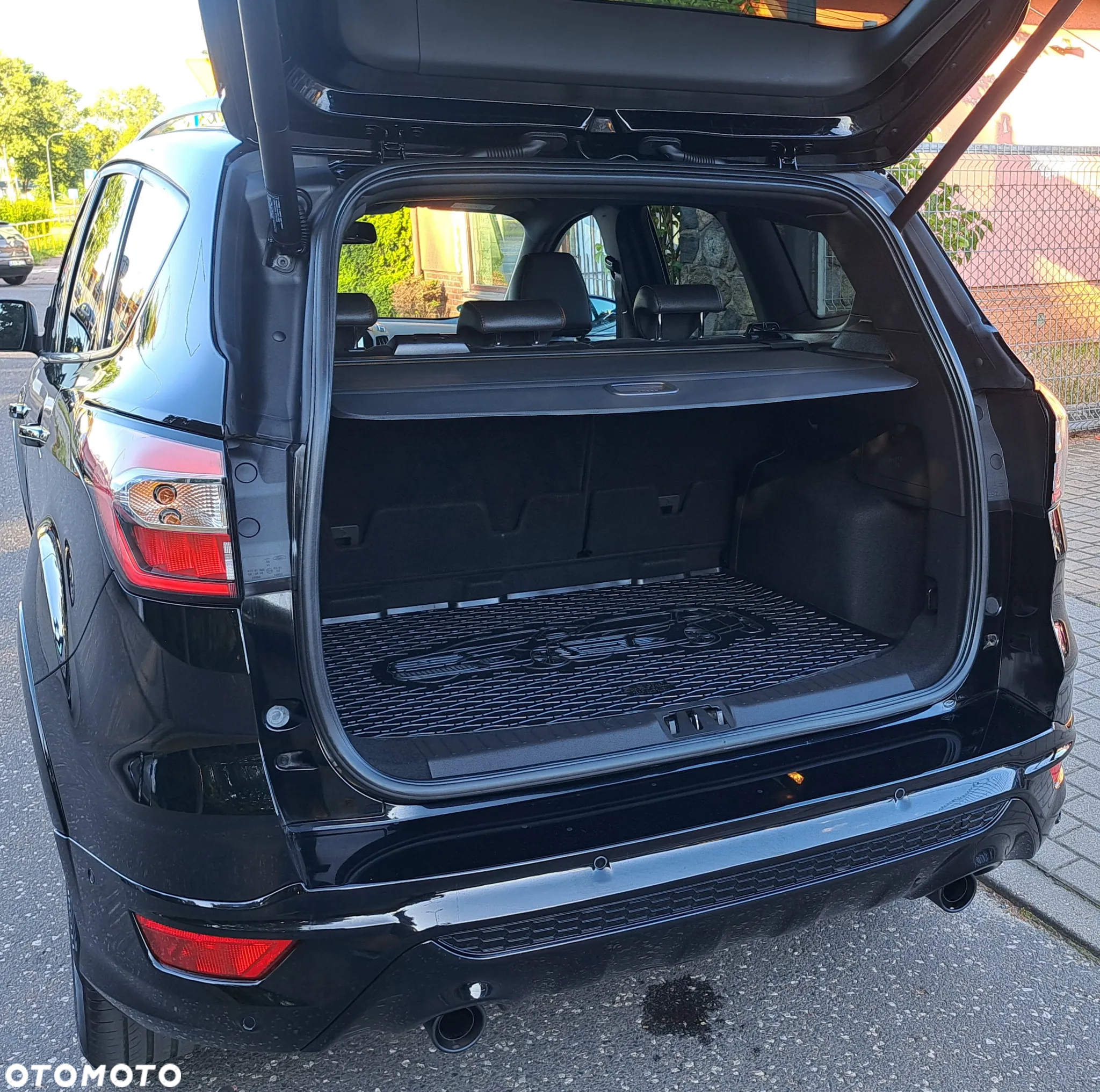 Ford Kuga 1.5 EcoBoost 2x4 ST-Line - 21