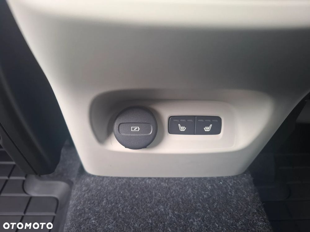 Volvo XC 40 T5 AWD Geartronic Momentum Pro - 20