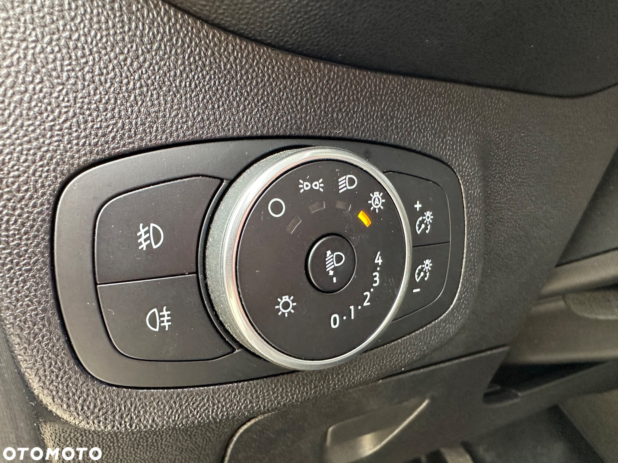 Ford Fiesta 1.0 EcoBoost Start-Stop Titanium - 22