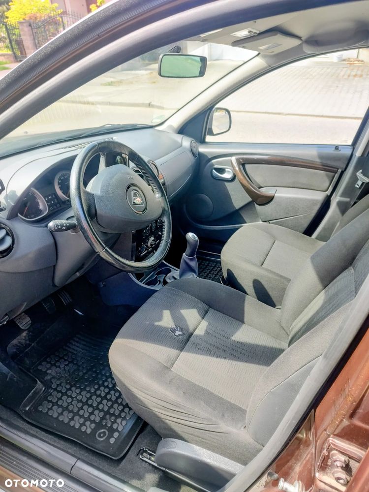 Dacia Duster dCi 90 FAP 4x2 Ice - 15