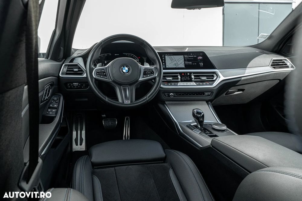 BMW Seria 3 330e Aut. M Sport - 12