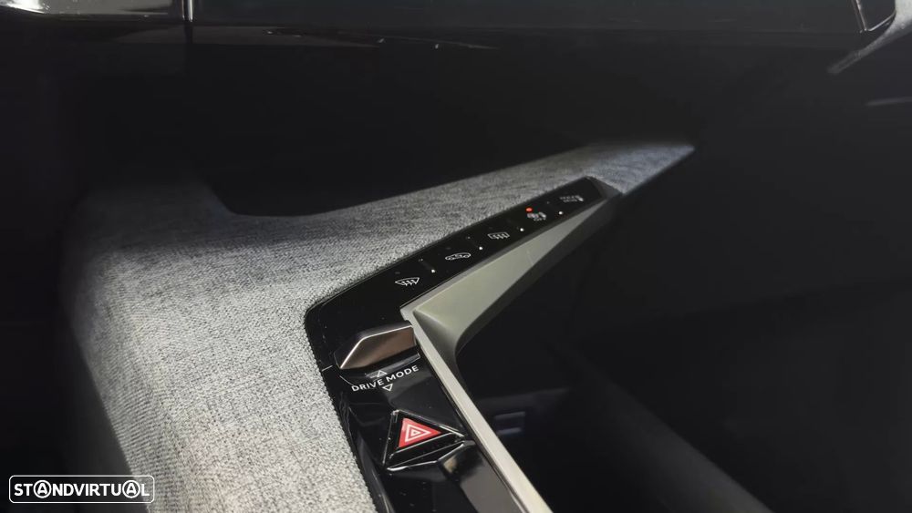 Peugeot 5008 1.2 Hybrid Allure e-DCS6 - 15