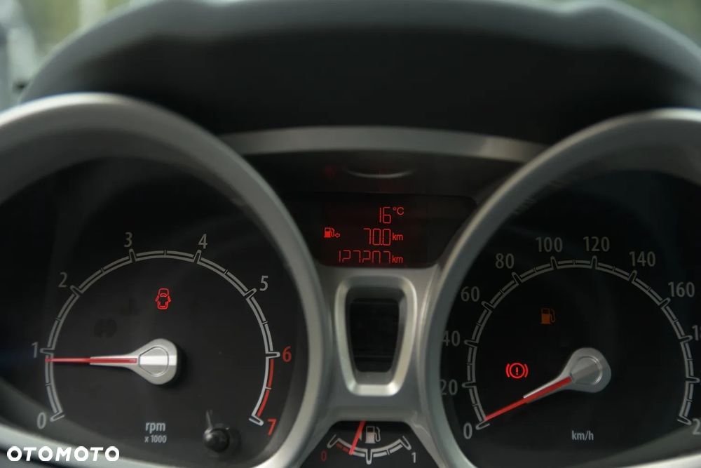 Ford Fiesta 1.6 Platinium X - 21