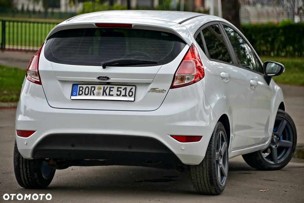 Ford Fiesta 1.25 Titanium EU5 - 6