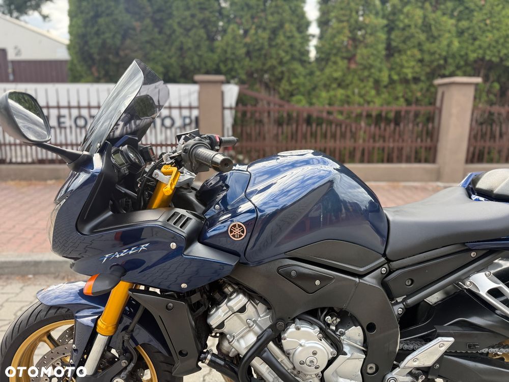 Yamaha FZ - 19