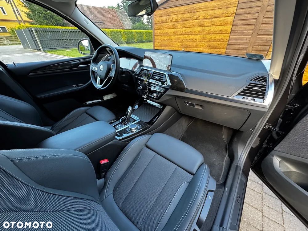 BMW X3 xDrive20d Luxury Line - 18