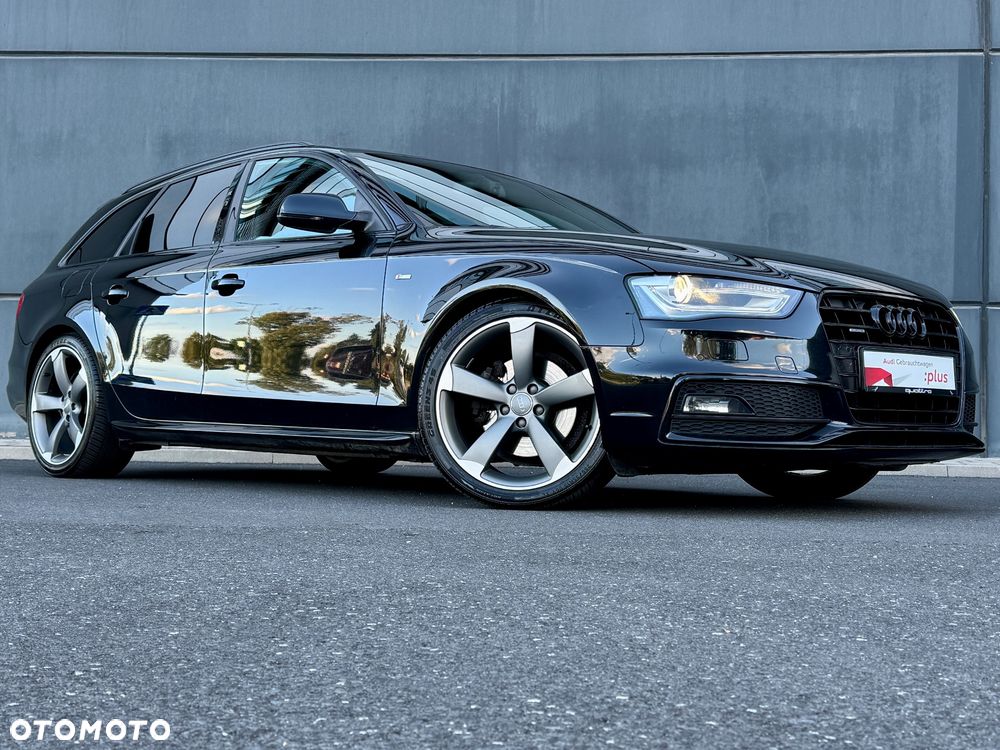 Audi A4 Avant 2.0 TDI DPF clean diesel quattro S tronic S line Sportpaket
