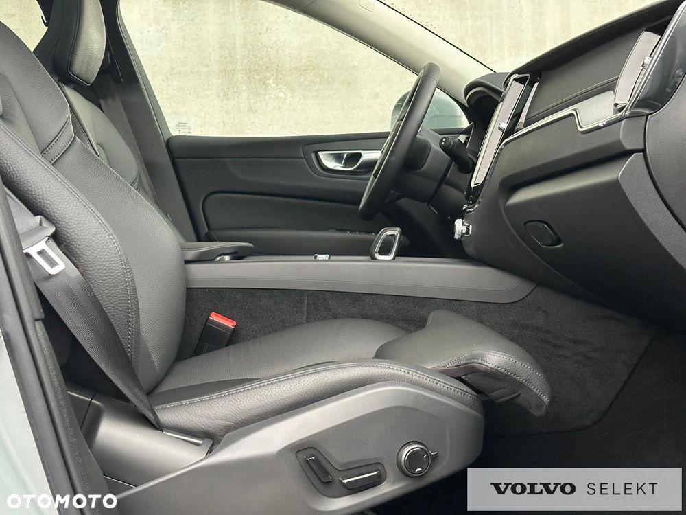 Volvo XC 60 - 32