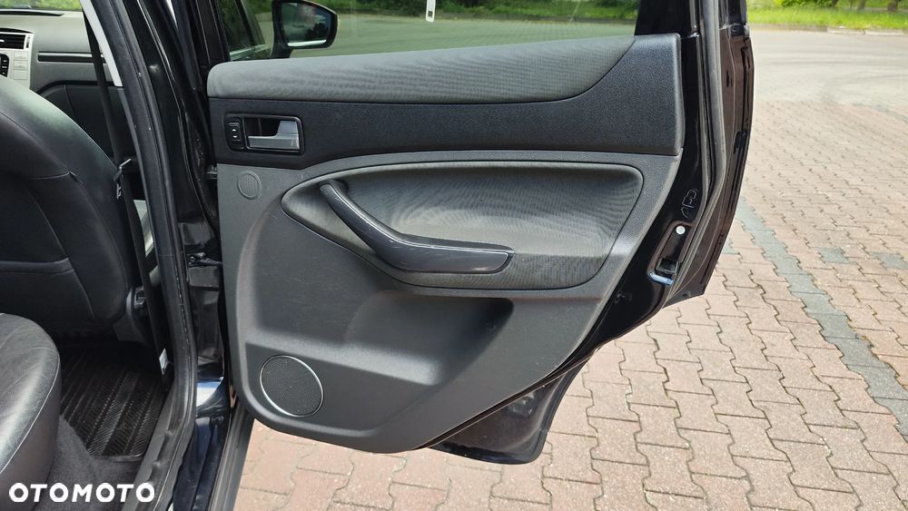 Ford Kuga 2.0 TDCi 4WD Titanium - 25