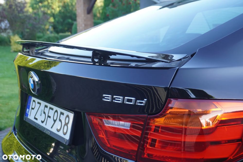 BMW 3GT 330d Sport-Aut Luxury Line - 33