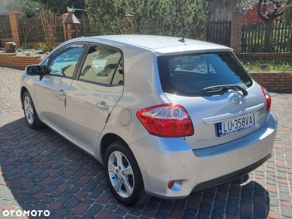 Toyota Auris 1.6 Valvematic Life - 4