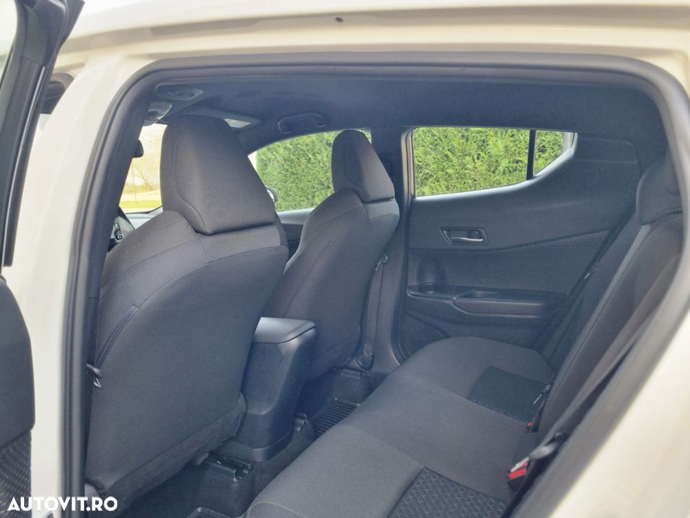 Toyota C-HR Style Selection - 23