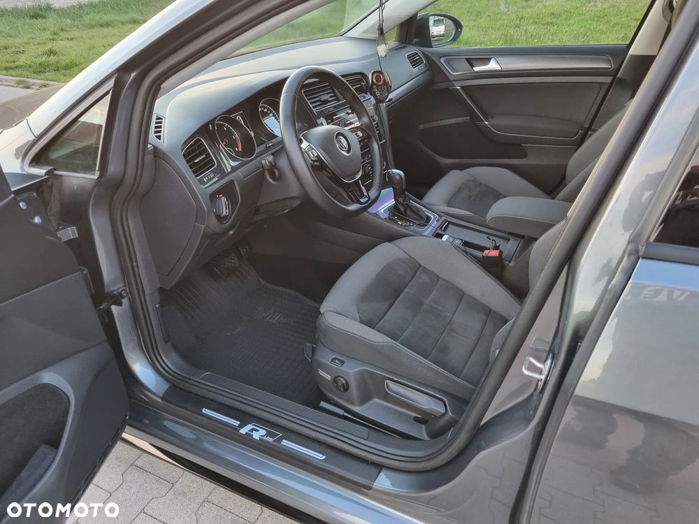 Volkswagen Golf 2.0 TDI SCR DSG R-Line - 20