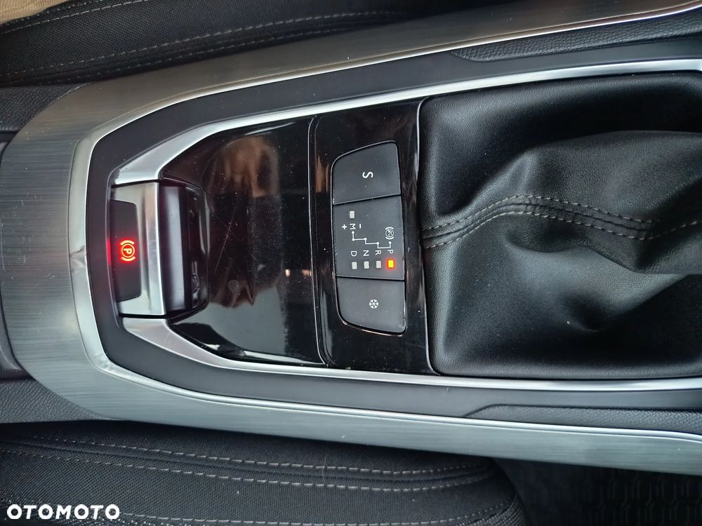 Peugeot 308 BlueHDi 150 EAT6 Stop & Start Allure - 28