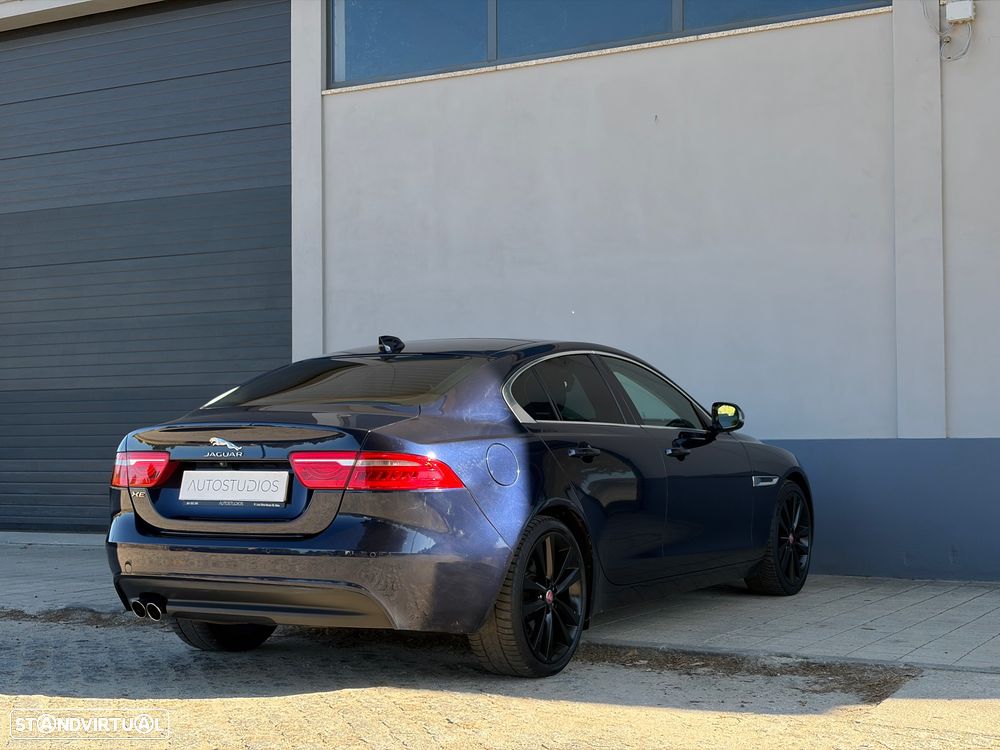 Jaguar XE 2.0 D Portfolio Aut. - 2