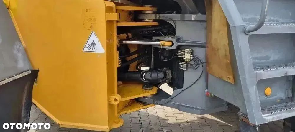 Liebherr Ładowarka Liebherr 580 ładna super stan - 28