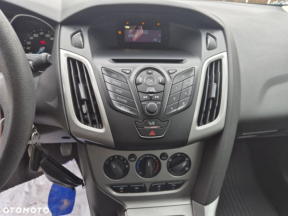 Ford Focus 1.6 TI-VCT Champions Edition - 14