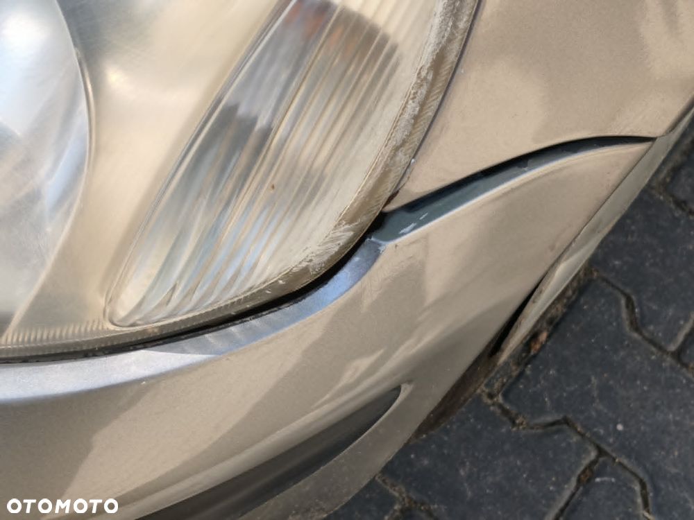 Toyota Yaris 1.0 Base - 4