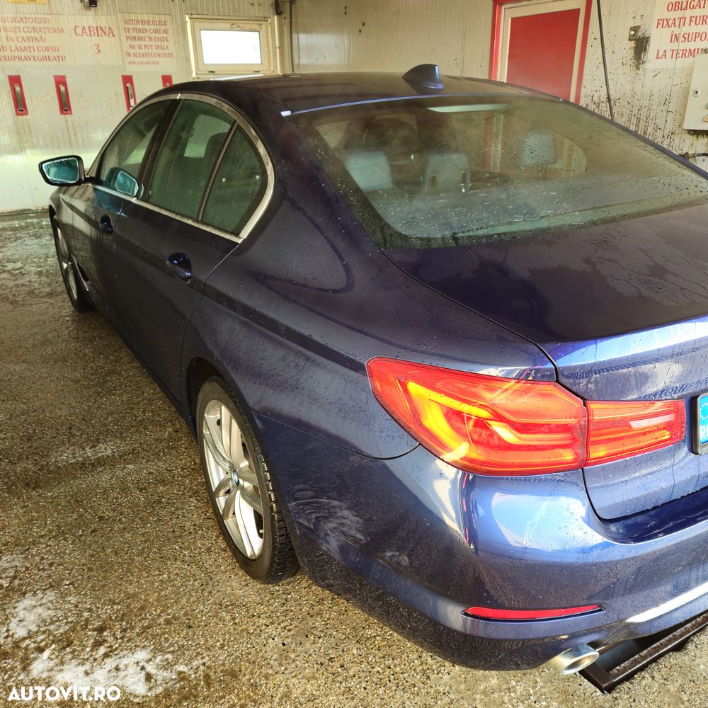 BMW Seria 5 520d xDrive AT - 11