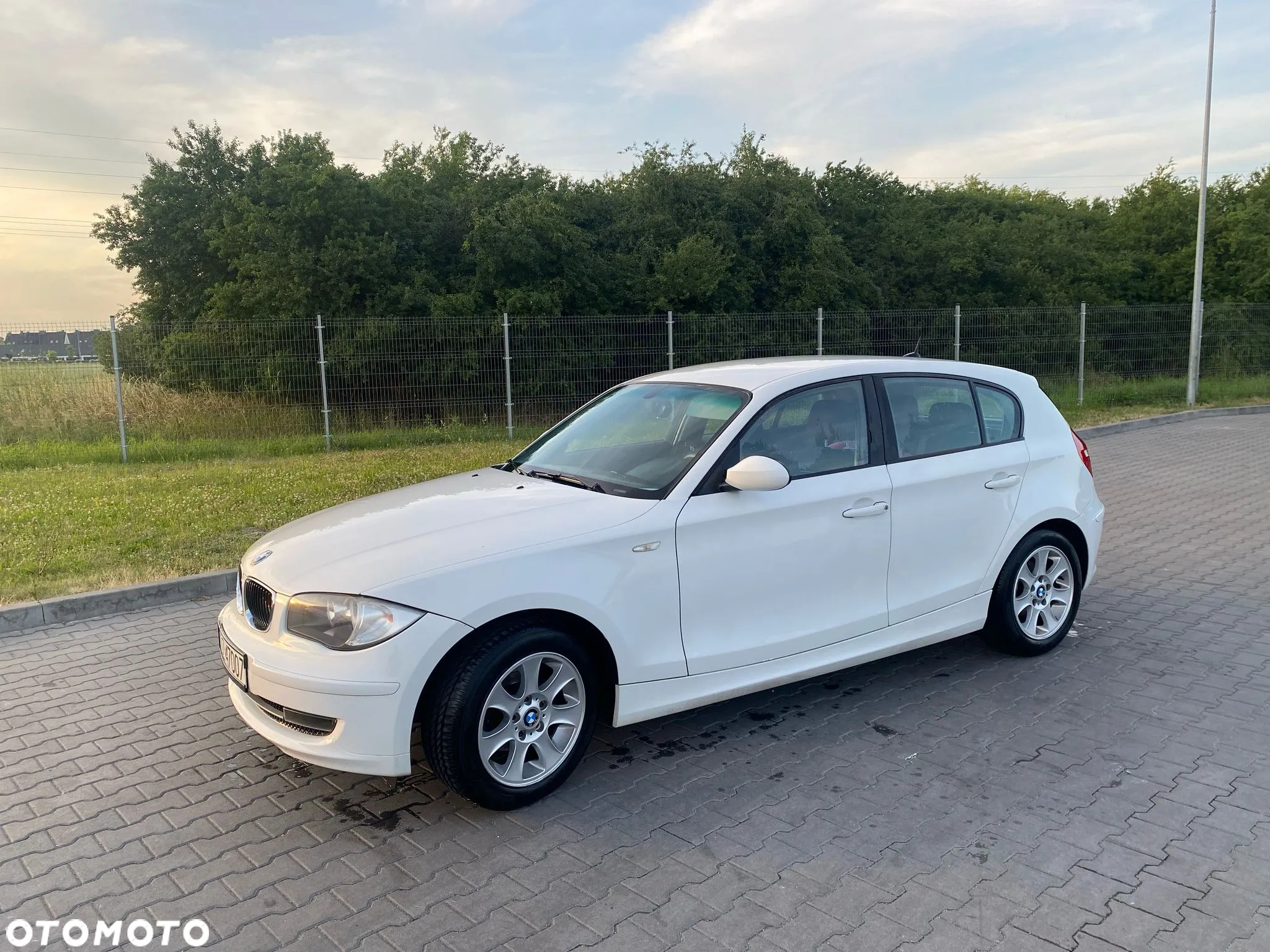BMW Seria 1 116i - 8
