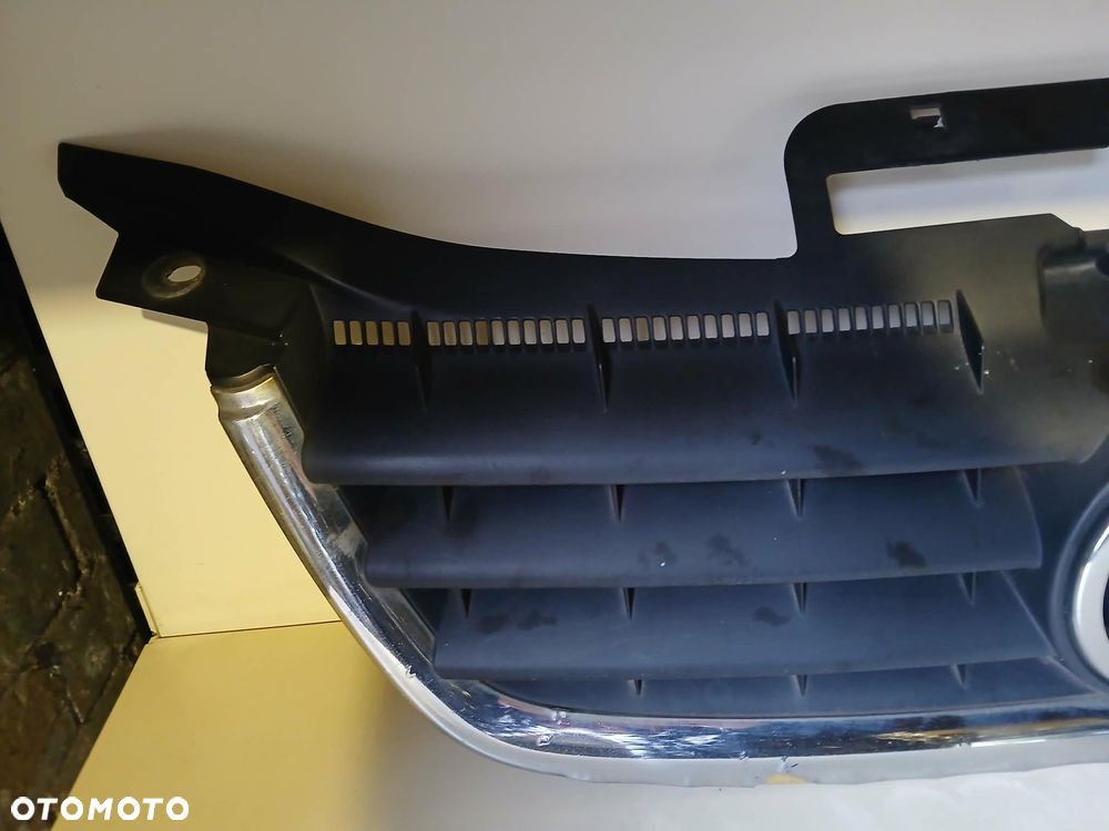 Volkswagen Touran Grill - 2