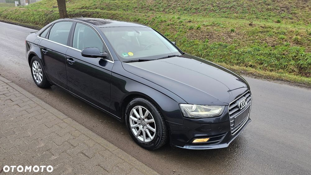 Audi A4 Limousine 2.0 TDI ultra - 11