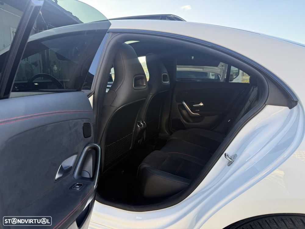 Mercedes-Benz CLA 250 e 8G-DCT AMG Line - 43