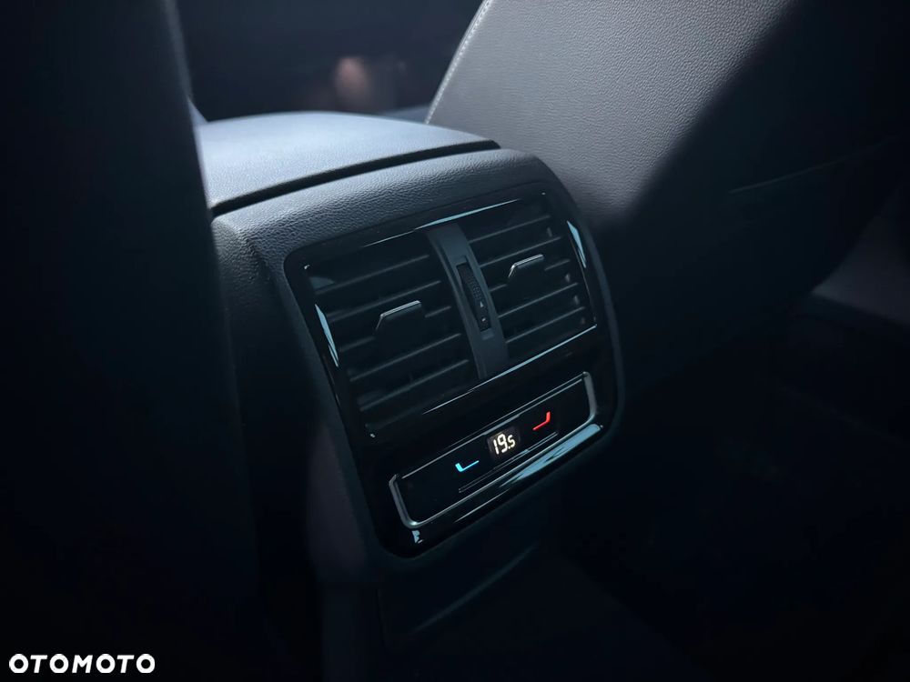 Volkswagen Passat Alltrack - 26