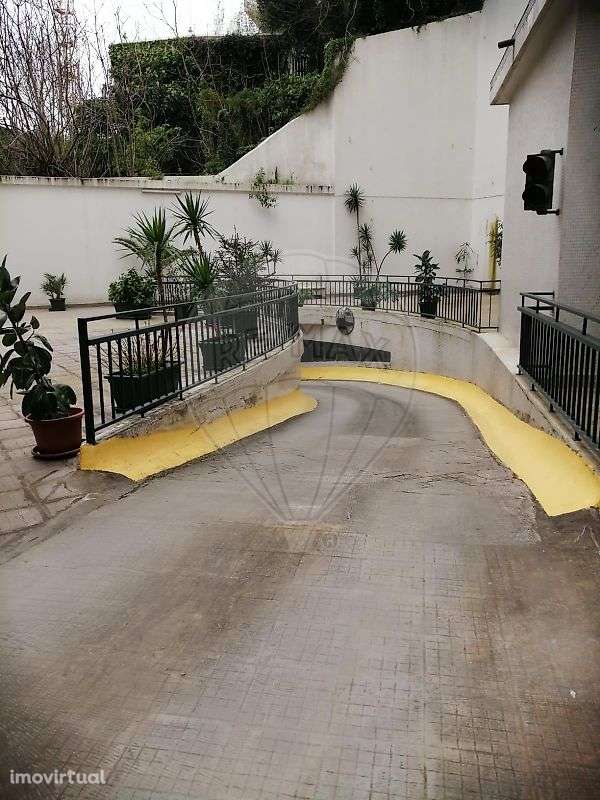 Garagem  para arrendamento - Grande imagem: 4/7