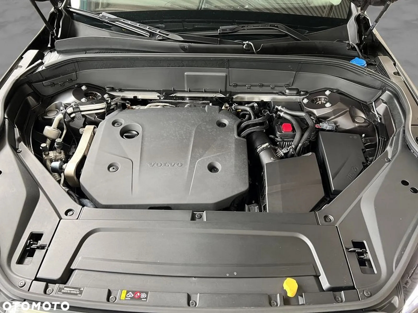 Volvo XC 90 B5 D AWD Plus Bright - 24