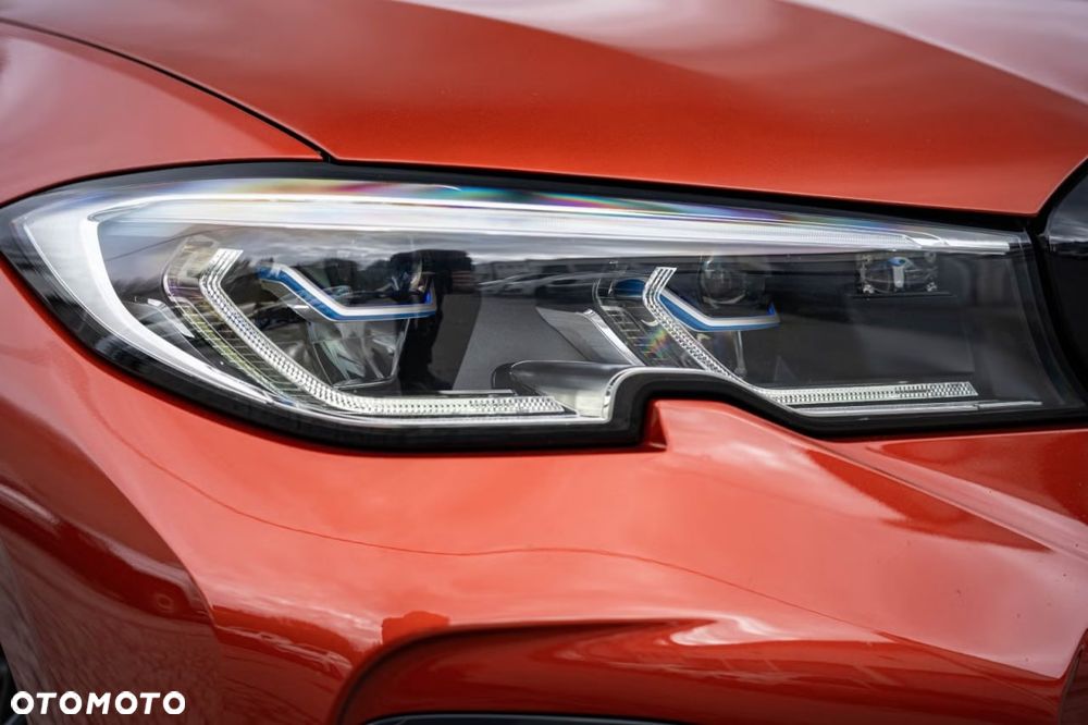 BMW Seria 3 330e xDrive - 8