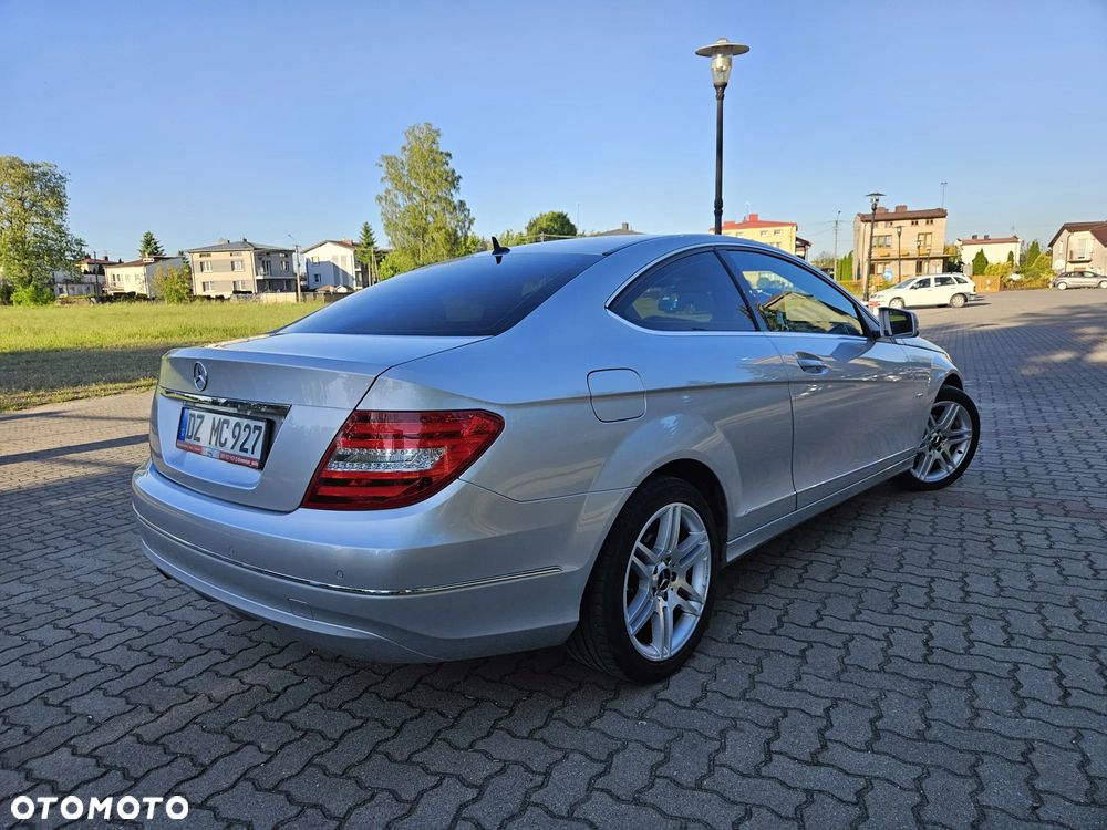 Mercedes-Benz Klasa C 180 BlueEFFICIENCY 7G-TRONIC - 4