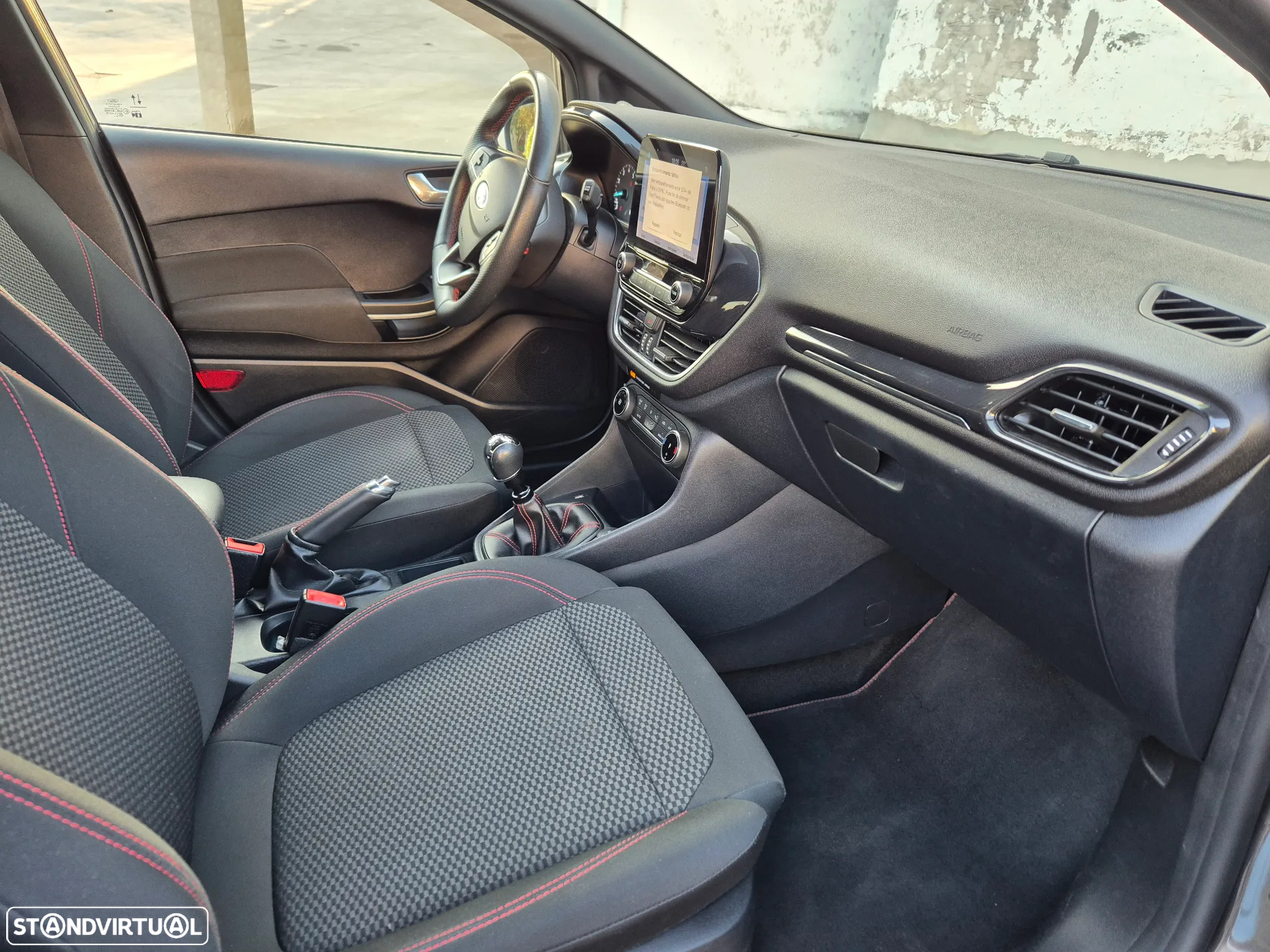 Ford Fiesta 1.0 EcoBoost ST-Line - 10