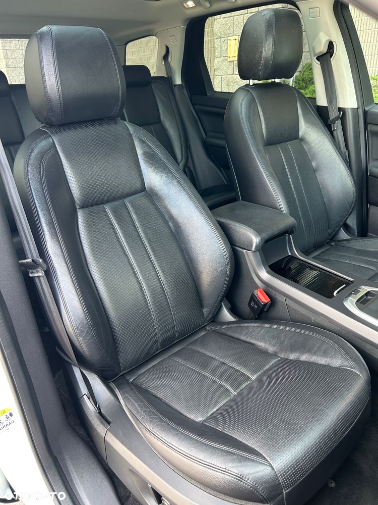 Land Rover Discovery Sport - 11