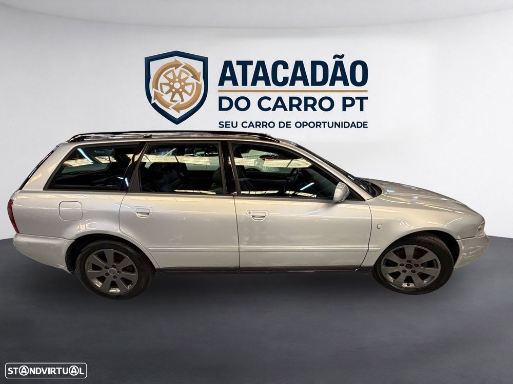 Audi A4 Avant - 4