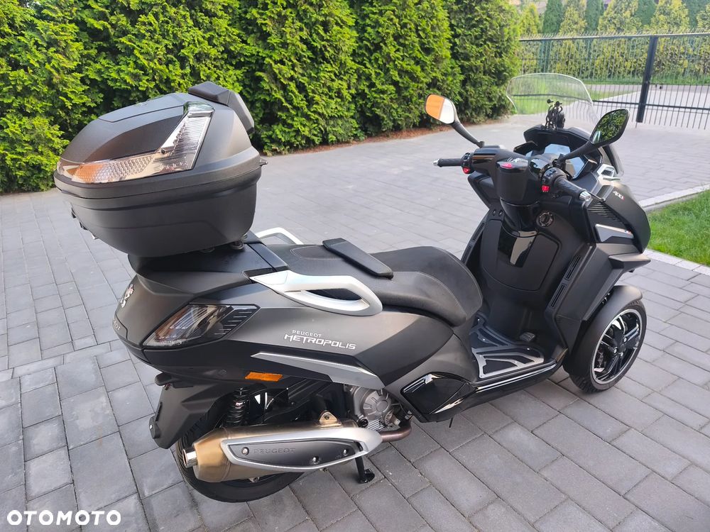 Peugeot Metropolis - 3